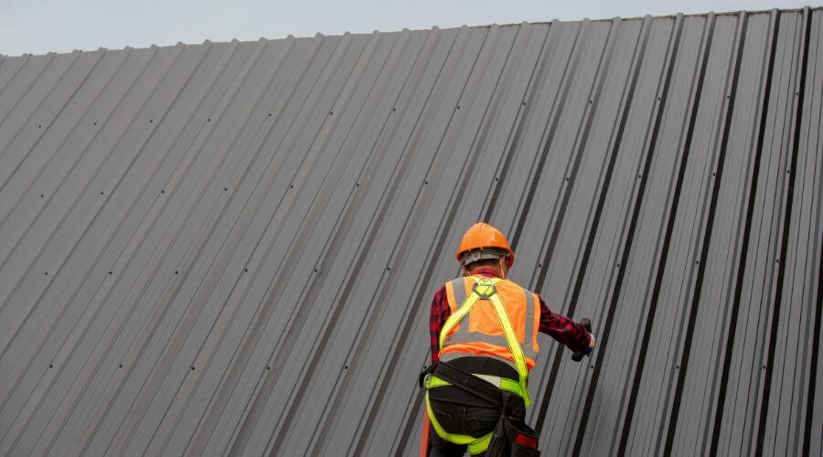 Professional gutter cleaning in White Marsh, MD